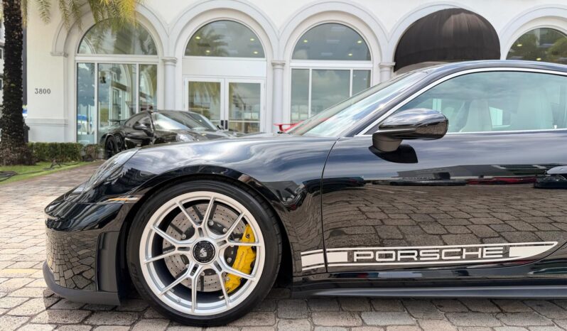 2026 Porsche 911 GT3 w/Touring Package full