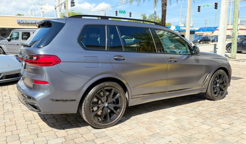 2021 BMW X7 M50i Dark Shadow Edition full