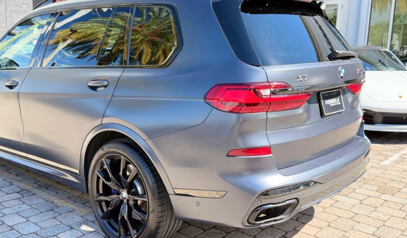 2021 BMW X7 M50i Dark Shadow Edition full
