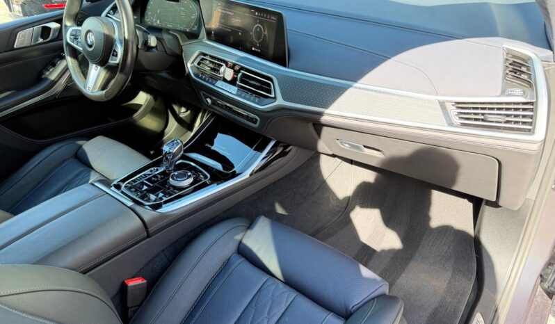 2021 BMW X7 M50i Dark Shadow Edition full