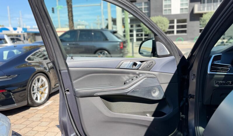2021 BMW X7 M50i Dark Shadow Edition full