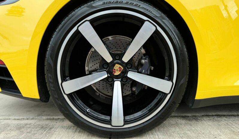 2021 Porsche 911 Carrera full