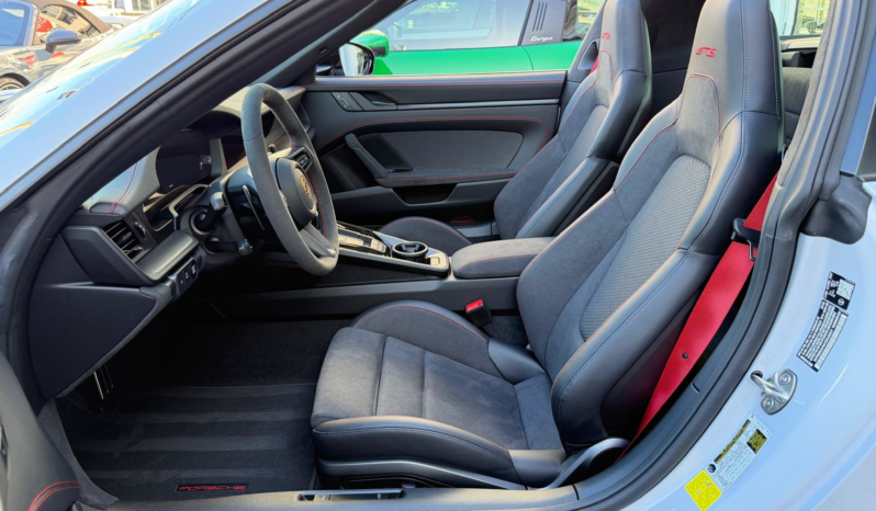 2027 Porsche 911 Targa 4 GTS full