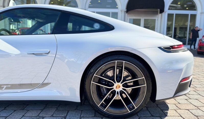 2025 Porsche 911 Carrera T full