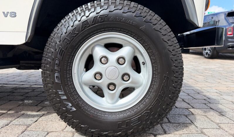 1997 Land Rover Defender 90 full