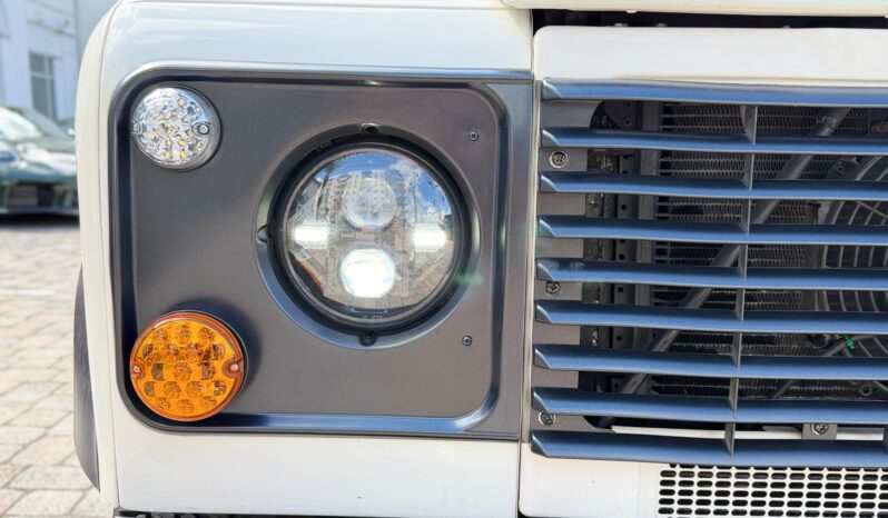 1997 Land Rover Defender 90 full