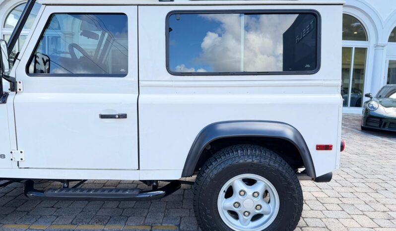 1997 Land Rover Defender 90 full