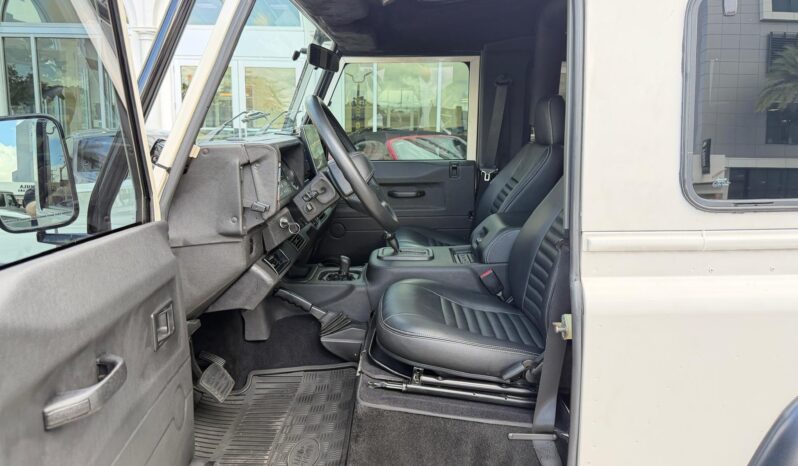 1997 Land Rover Defender 90 full