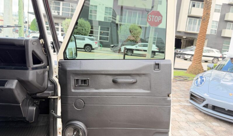 1997 Land Rover Defender 90 full