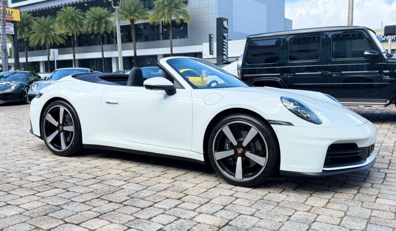 2026 Porsche 911 Carrera Cabriolet full
