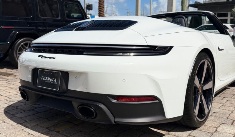 2026 Porsche 911 Carrera Cabriolet full