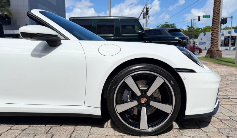 2026 Porsche 911 Carrera Cabriolet full