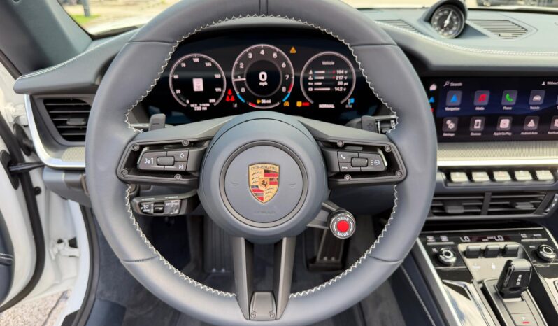 2026 Porsche 911 Carrera Cabriolet full