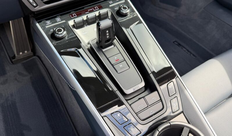 2026 Porsche 911 Carrera Cabriolet full