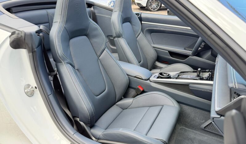 2026 Porsche 911 Carrera Cabriolet full