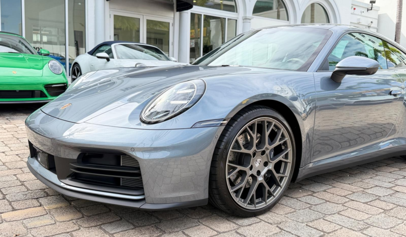 2025 Porsche 911 Carrera full