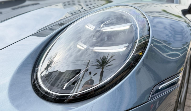 2025 Porsche 911 Carrera full