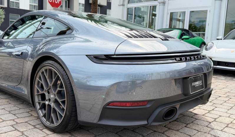 2025 Porsche 911 Carrera full