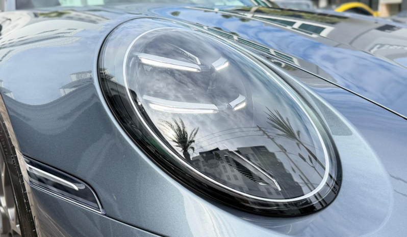 2025 Porsche 911 Carrera full