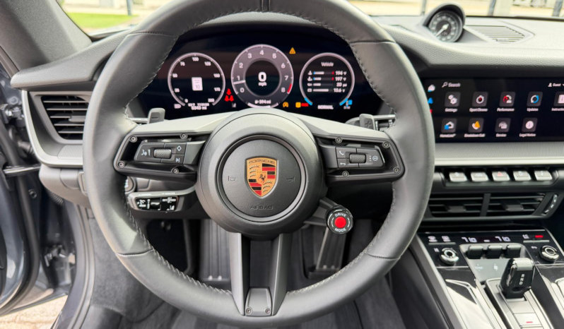 2025 Porsche 911 Carrera full
