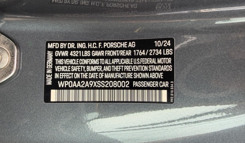 2025 Porsche 911 Carrera full