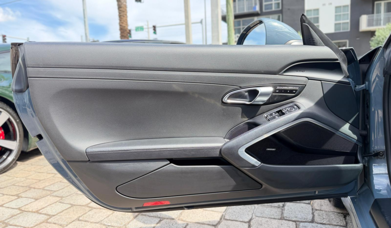 2017 Porsche 911 Carrera 4 Cabriolet full