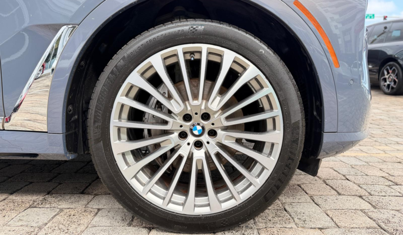 2023 BMW X7 xDrive40i full