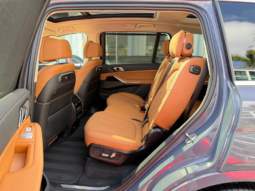 2023 BMW X7 xDrive40i full