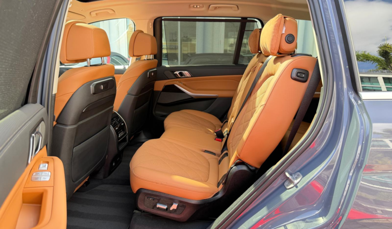 2023 BMW X7 xDrive40i full