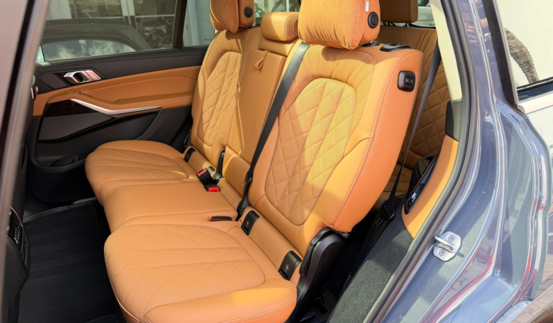 2023 BMW X7 xDrive40i full