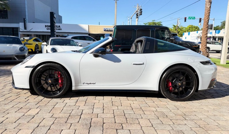 2027 Porsche 911 Targa 4 GTS full