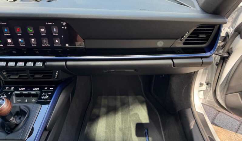2025 Porsche 911 Carrera T full