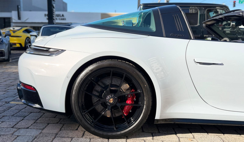 2027 Porsche 911 Targa 4 GTS full